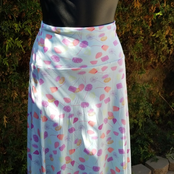 Lularoe skirt - Picture 2 of 7
